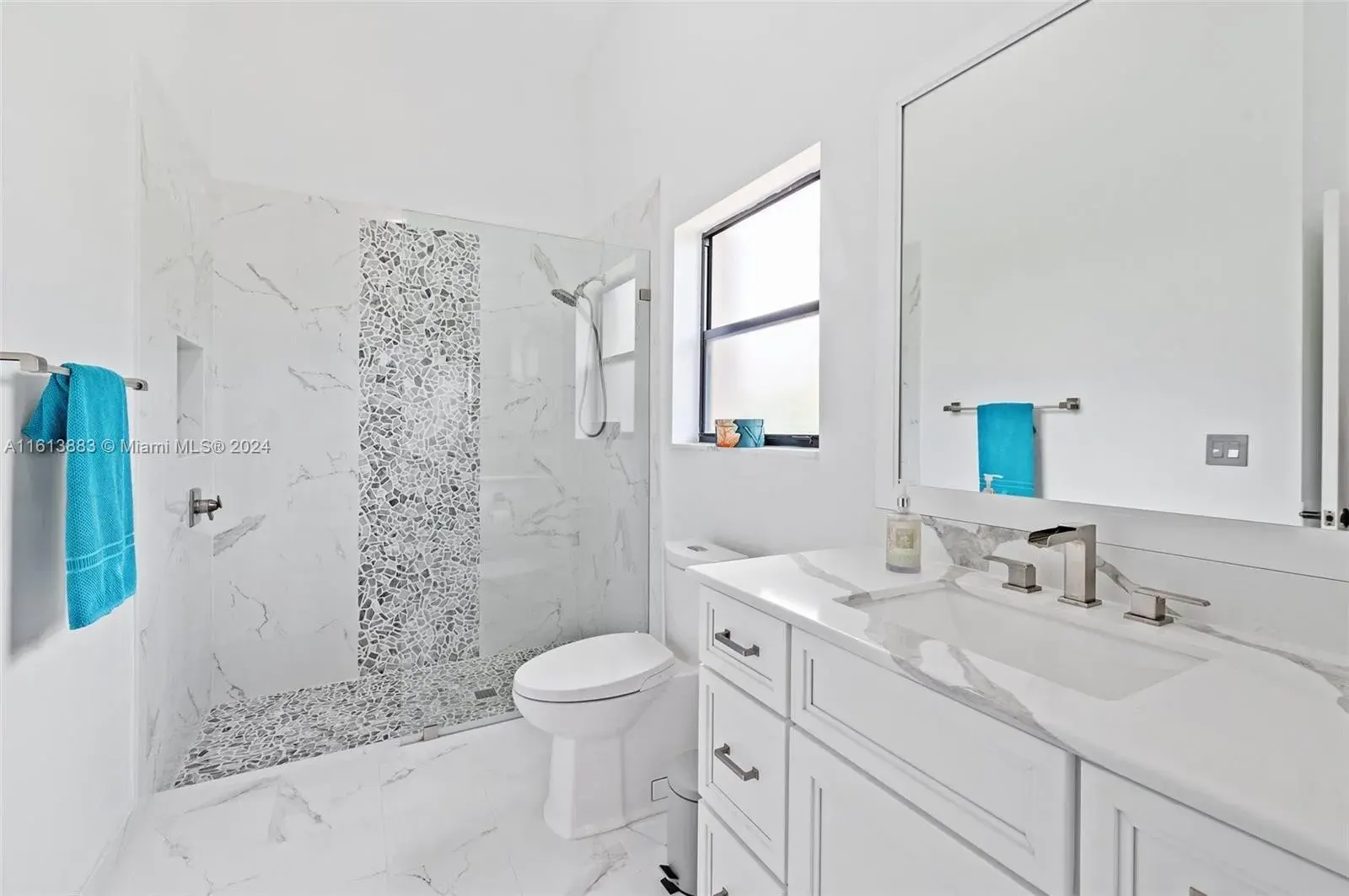 450 Nw 195th Ave, Pembroke Pines, FL 33029, photo 22 of 41