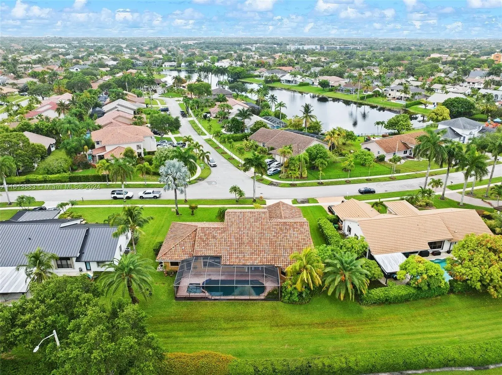 450 Nw 195th Ave, Pembroke Pines, FL 33029, photo 37 of 41
